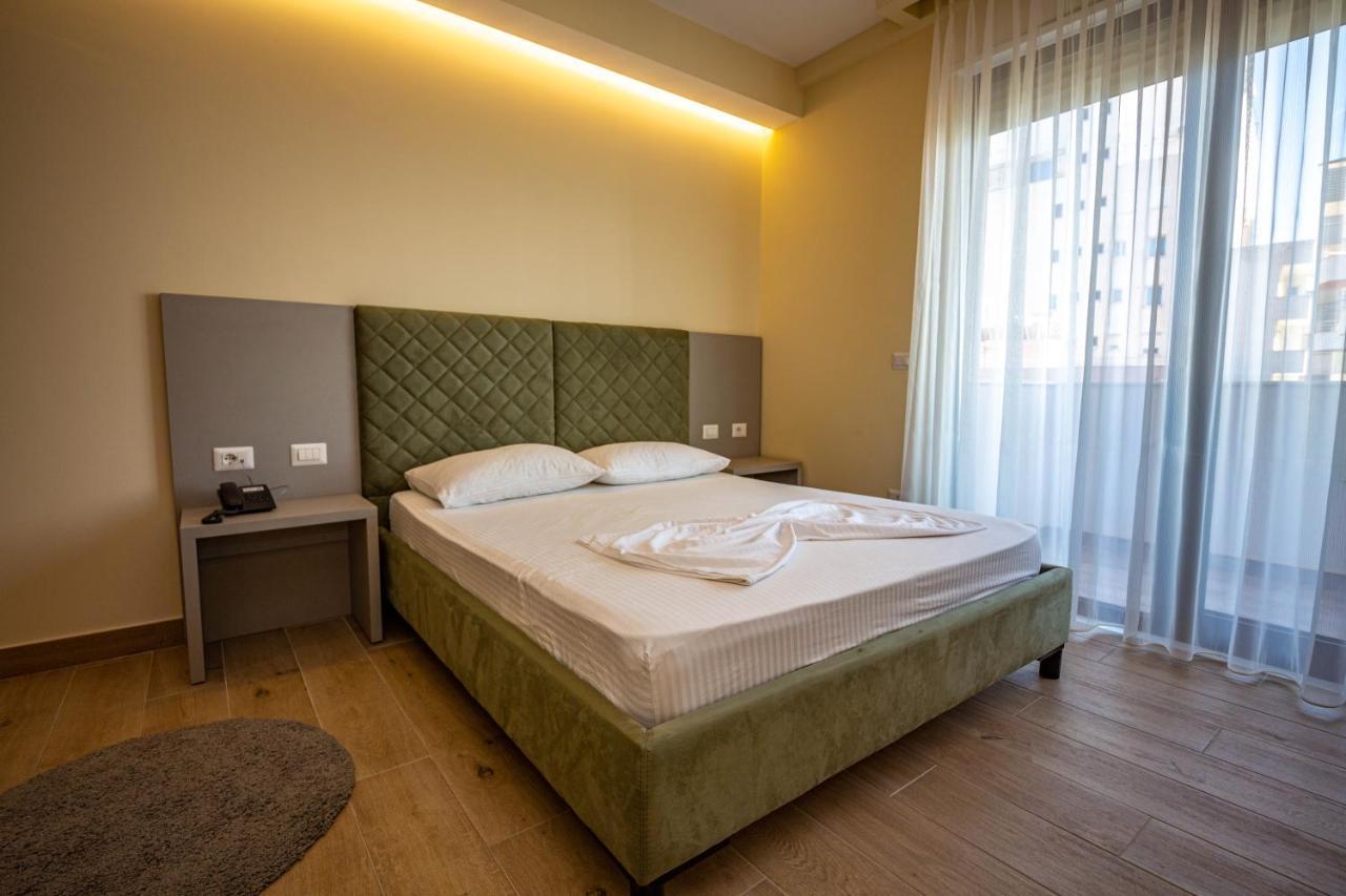 Hotel Bella Vista Shkallnur ภายนอก รูปภาพ
