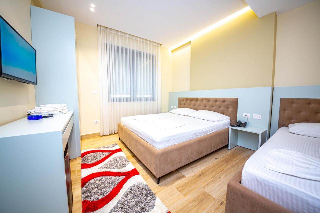 Hotel Bella Vista Shkallnur ภายนอก รูปภาพ