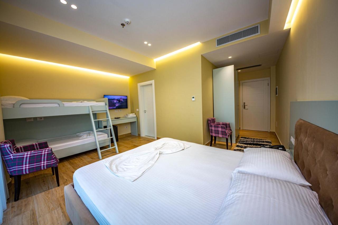 Hotel Bella Vista Shkallnur ภายนอก รูปภาพ
