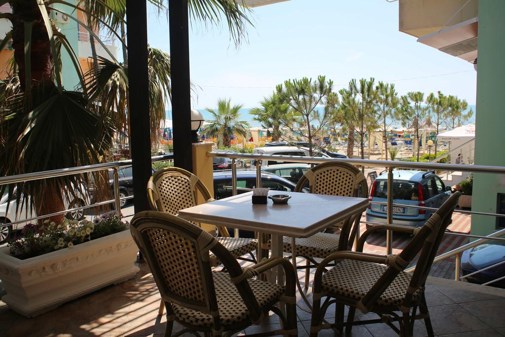 Hotel Bella Vista Shkallnur ภายนอก รูปภาพ