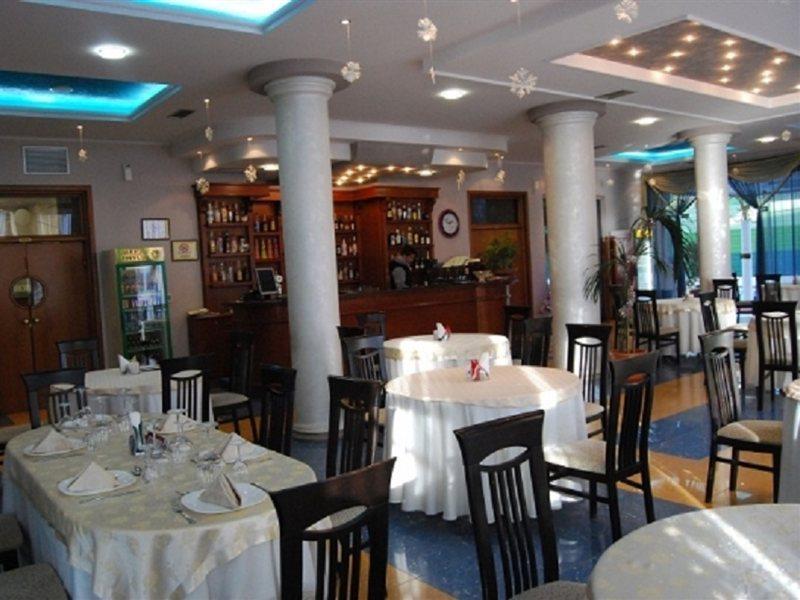 Hotel Bella Vista Shkallnur ภายนอก รูปภาพ
